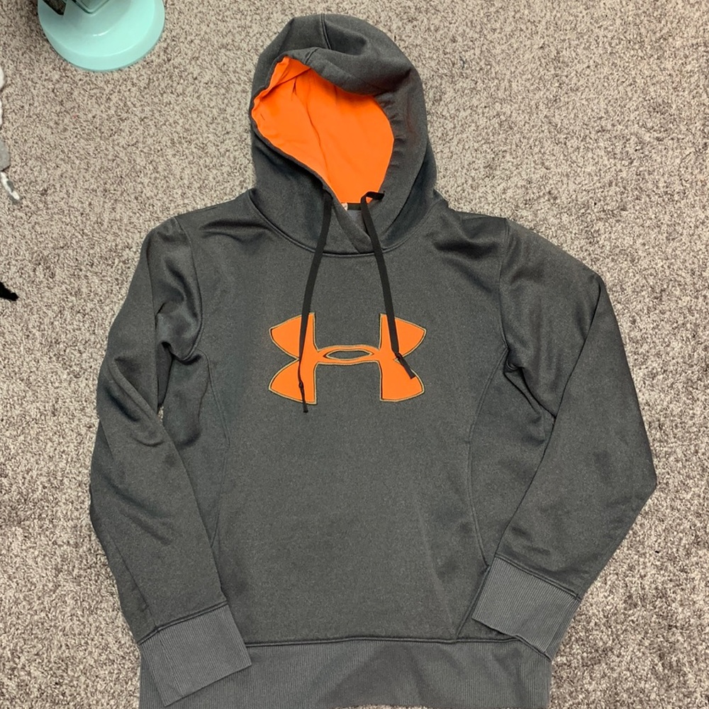 Under Armor Sweatshirt